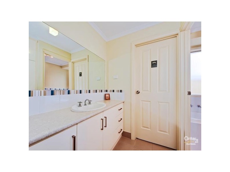 26 Nicholl Avenue, Aldinga Beach SA 5173