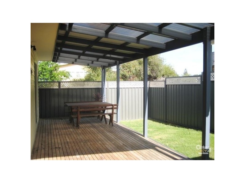 35 Griffiths Drive, Moana SA 5169