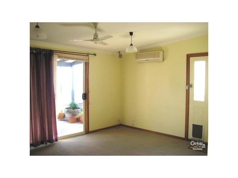 35 Griffiths Drive, Moana SA 5169