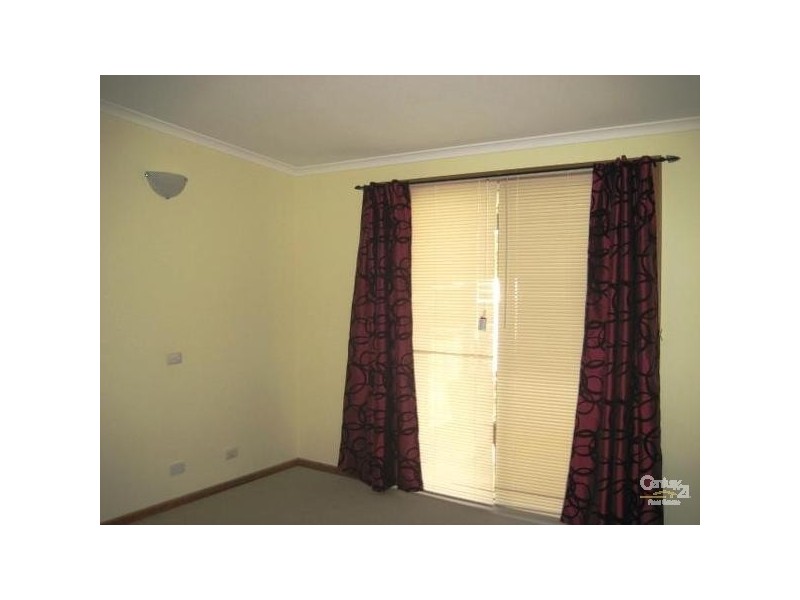 35 Griffiths Drive, Moana SA 5169