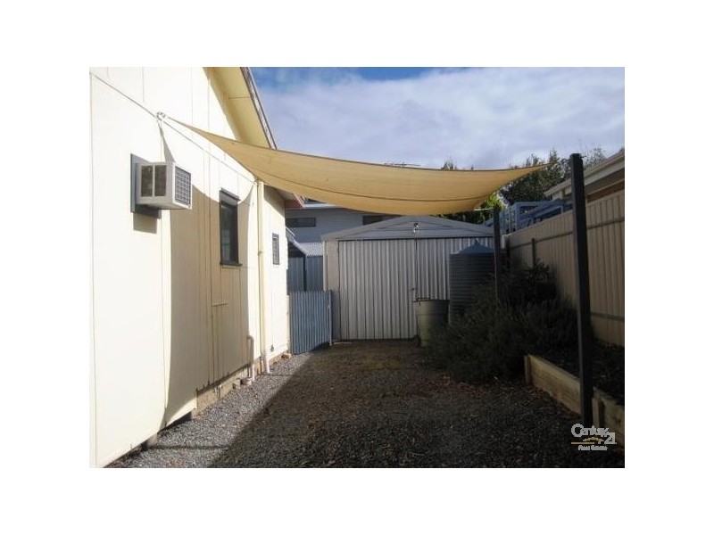 35 Griffiths Drive, Moana SA 5169