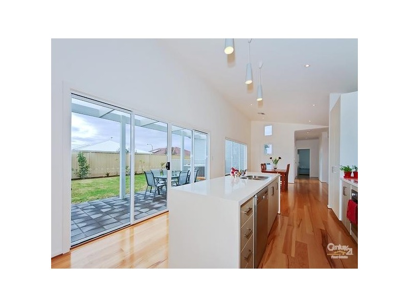 18 Whistlers Avenue, Aldinga Beach SA 5173