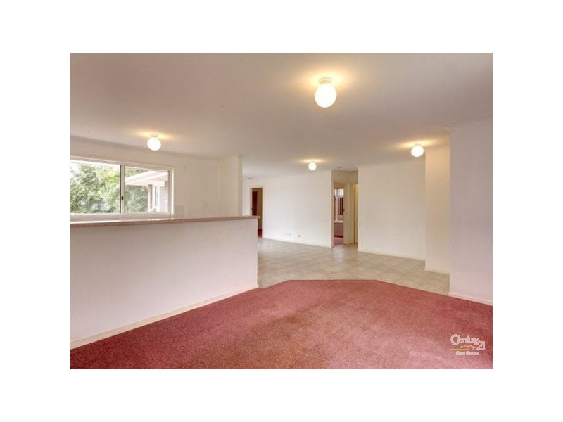 11 Caffrey Crescent, Port Willunga SA 5173
