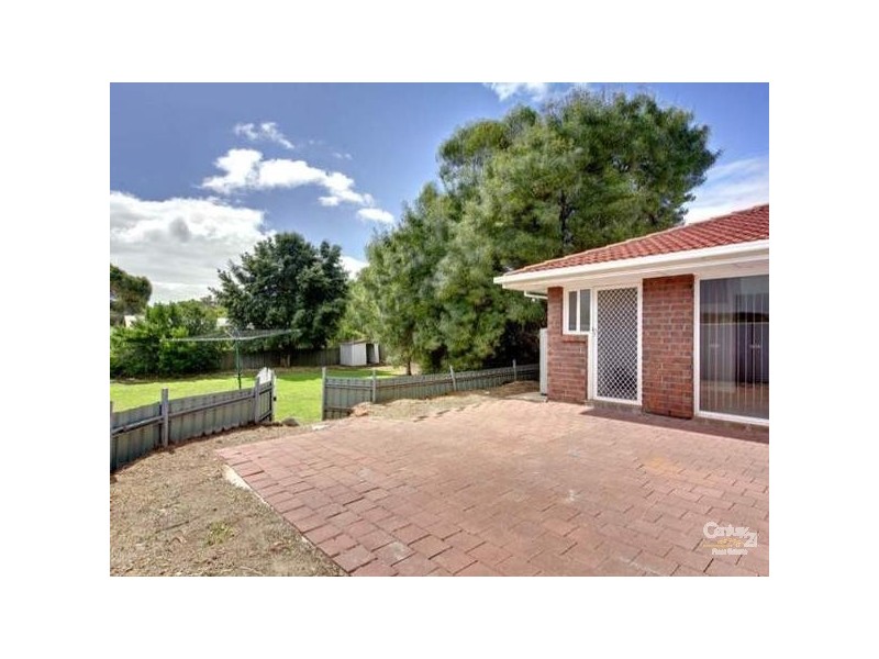 11 Caffrey Crescent, Port Willunga SA 5173