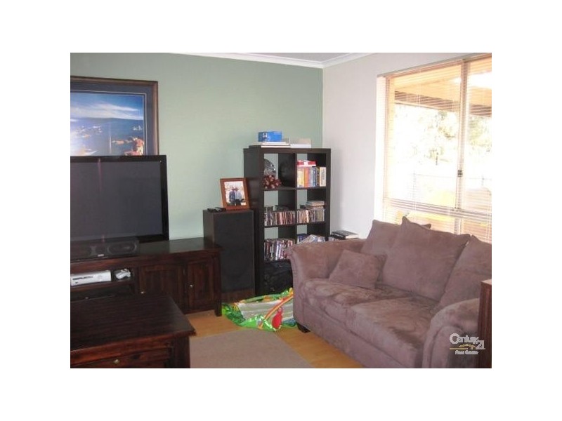 4 Nash Crescent, Morphett Vale SA 5162