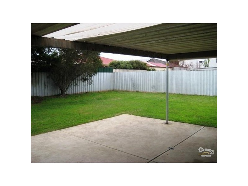 27 Cameron Road, Aldinga Beach SA 5173