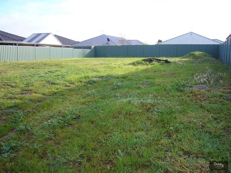 16 Aquamarine Avenue, Aldinga Beach SA 5173