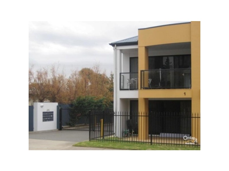 1/320-322 Esplanade, Moana SA 5169