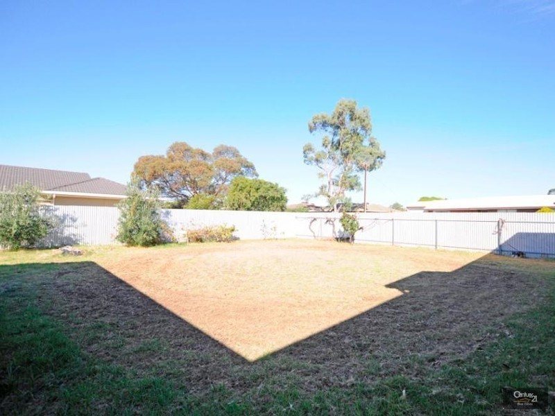 8 Stark Street, Aldinga Beach SA 5173
