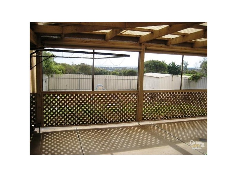 6 Corbyn Court, Moana SA 5169