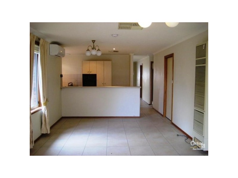 6 Corbyn Court, Moana SA 5169