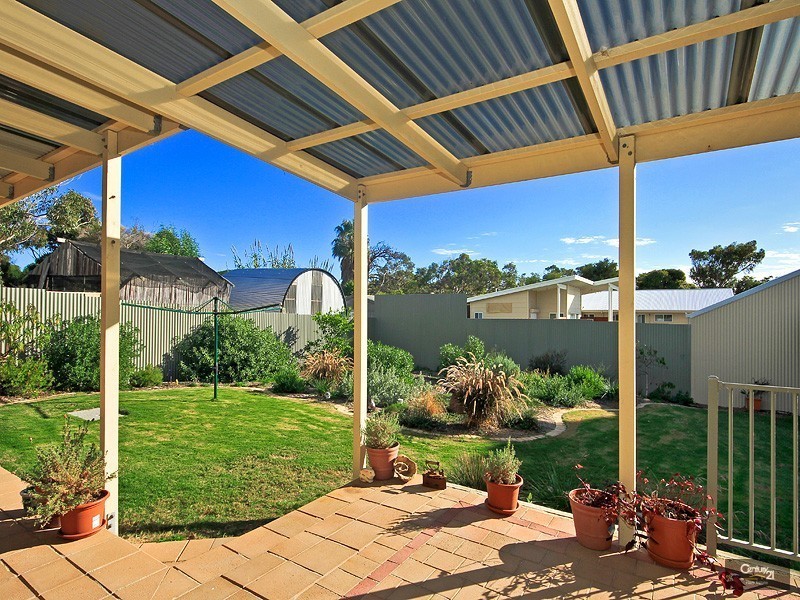 15 Sheoak Avenue, Aldinga Beach SA 5173