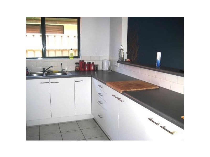 U2 1-5 Englewood Close, Seaford Rise SA 5169