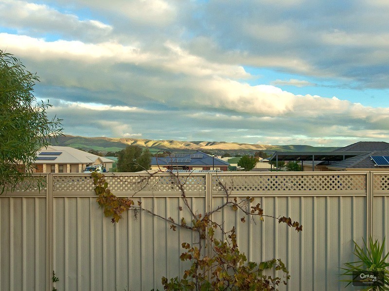 14 Blue Bay Avenue, Aldinga Beach SA 5173