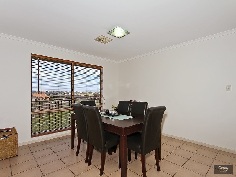 19 Waterford Circuit, Seaford Rise SA 5169