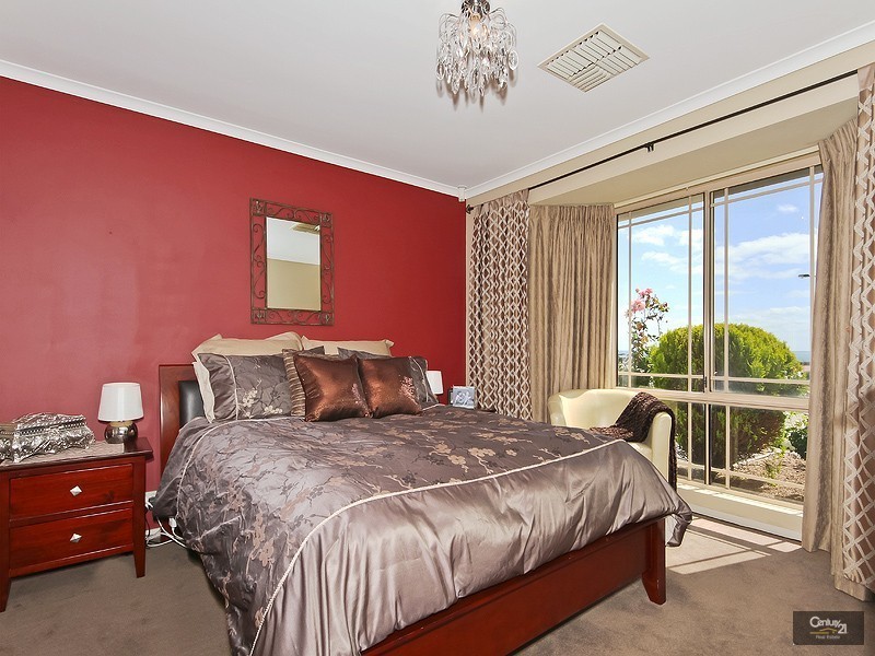 19 Waterford Circuit, Seaford Rise SA 5169