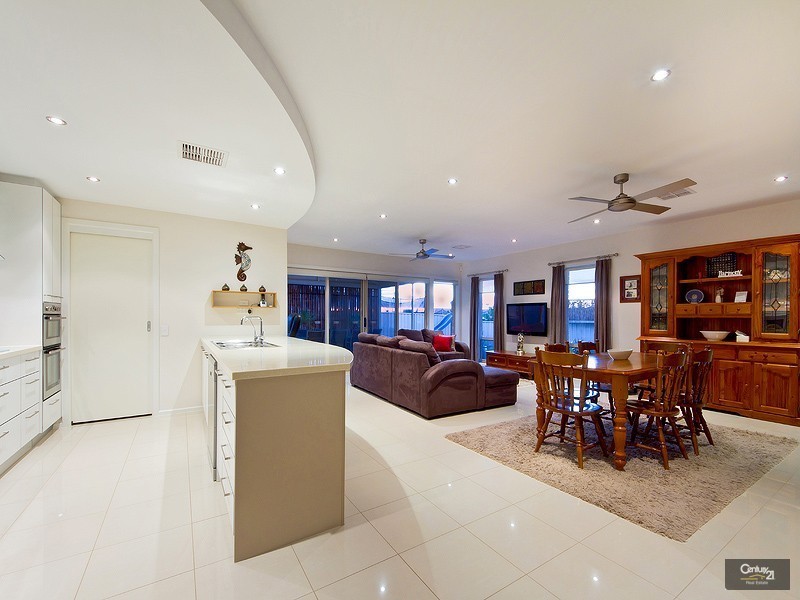 8 Crystal Harmony Court, Sellicks Beach SA 5174