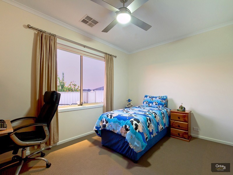 8 Crystal Harmony Court, Sellicks Beach SA 5174