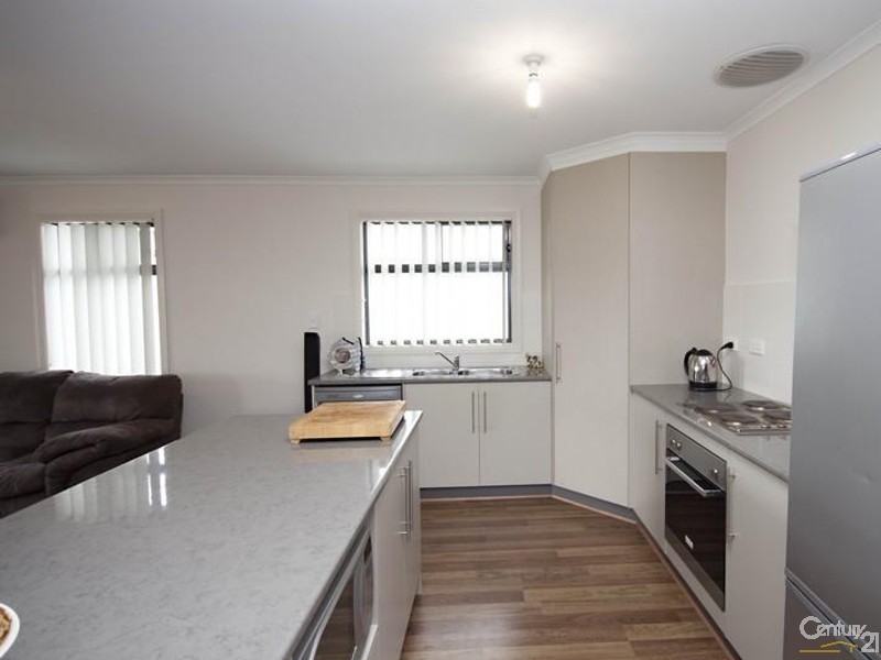 6 Lichen Walk, Aldinga Beach SA 5173