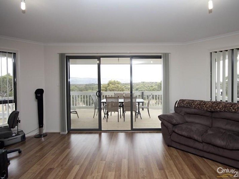 6 Lichen Walk, Aldinga Beach SA 5173