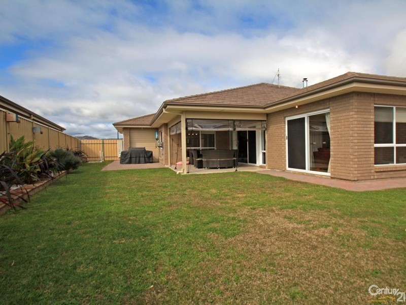 10 Whistlers Avenue, Aldinga Beach SA 5173