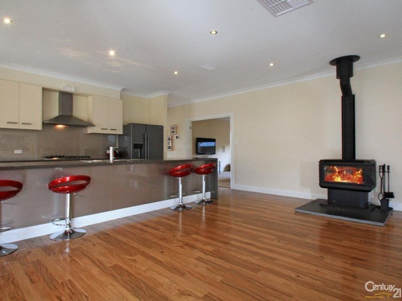 10 Whistlers Avenue, Aldinga Beach SA 5173