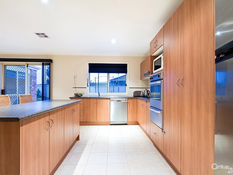 14 Urchin Crescent, Aldinga Beach SA 5173