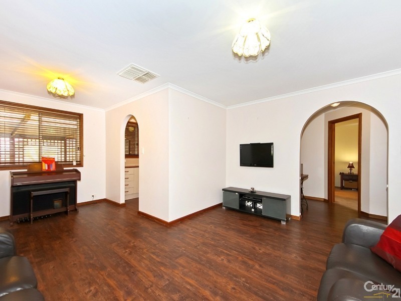 38 Quinliven Road, Aldinga Beach SA 5173