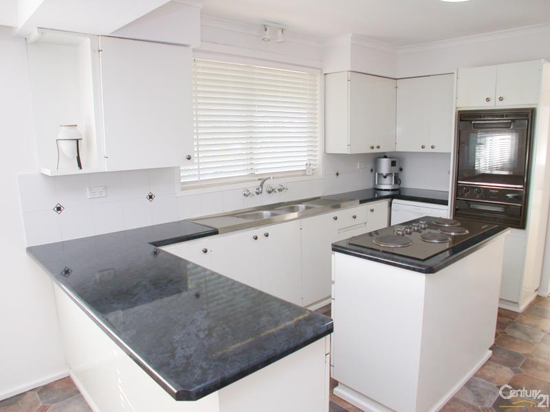 9 Polden Street, Aldinga Beach SA 5173