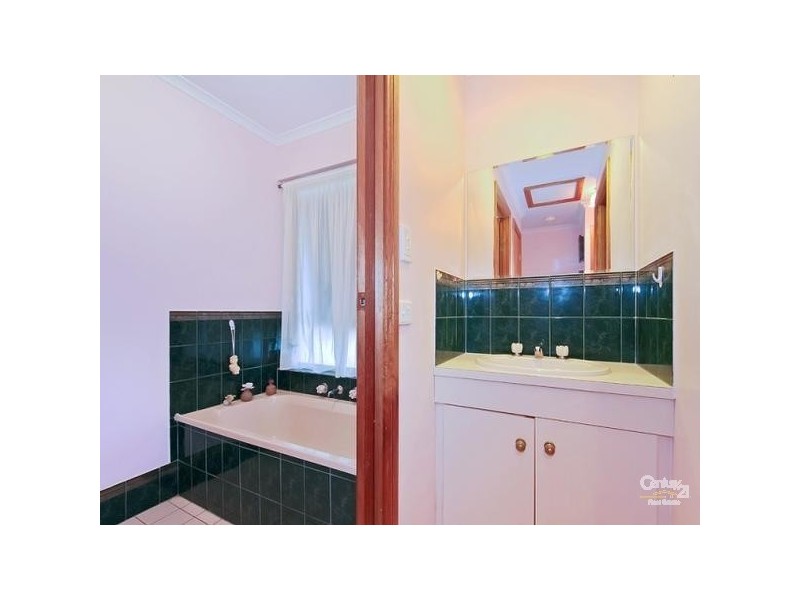 12 McKenzie Street, Aldinga Beach SA 5173