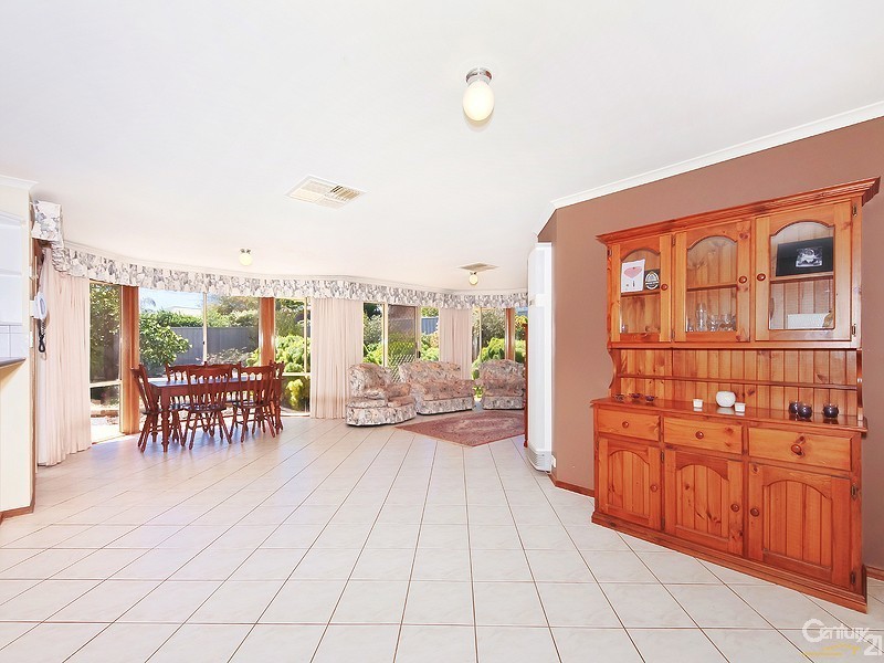 27 Coventry Circuit, Seaford Rise SA 5169