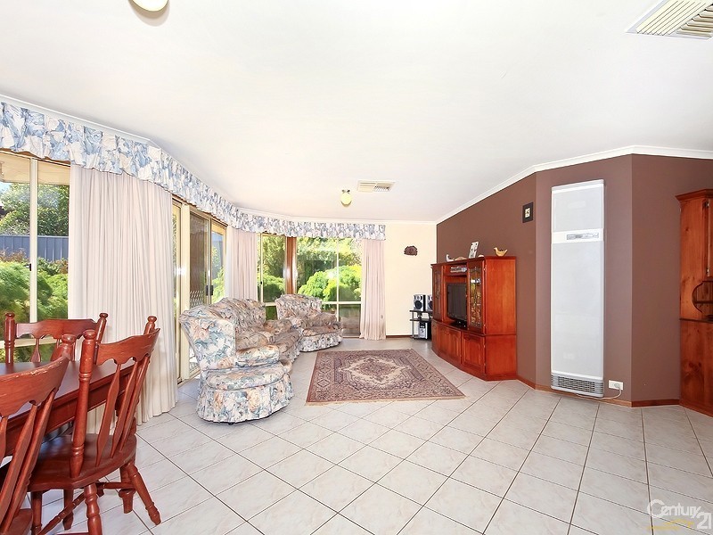 27 Coventry Circuit, Seaford Rise SA 5169