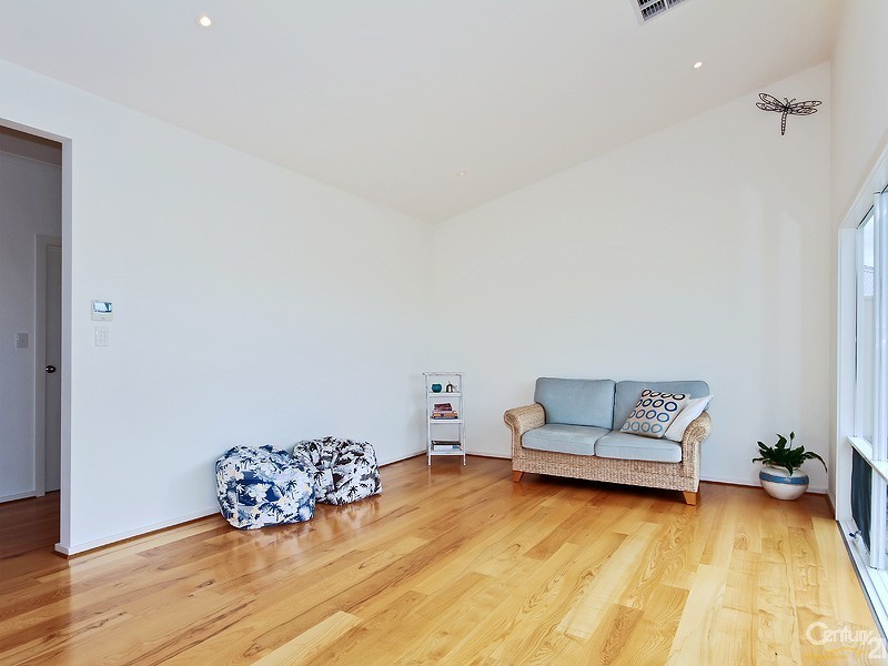 18 Whistlers Avenue, Aldinga Beach SA 5173