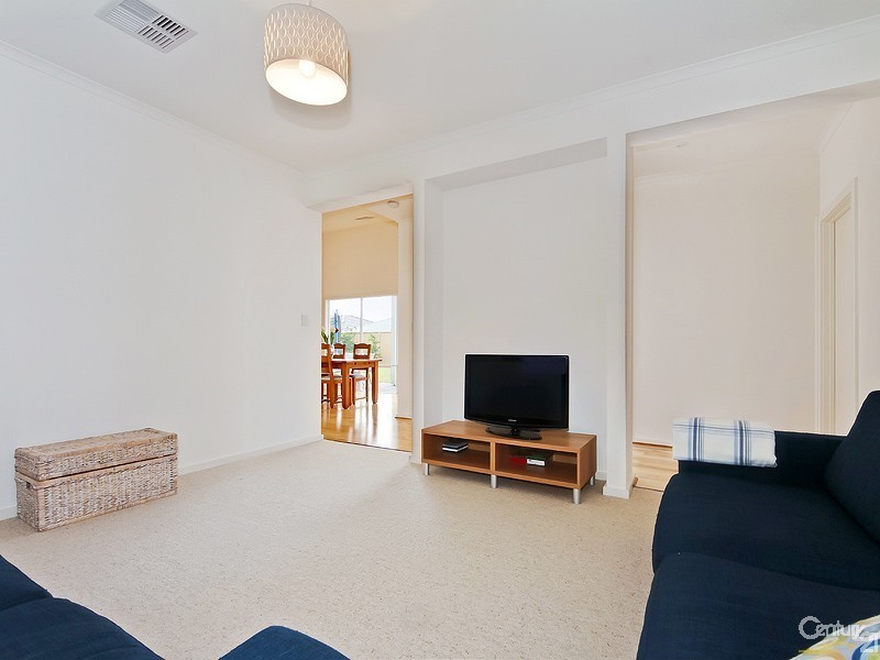 18 Whistlers Avenue, Aldinga Beach SA 5173