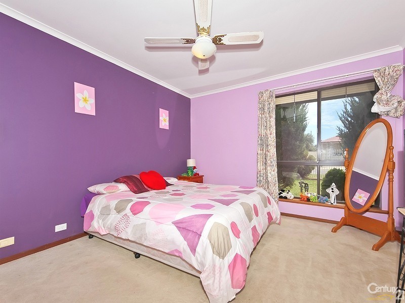 8 DeCaux Ave, Port Willunga SA 5173