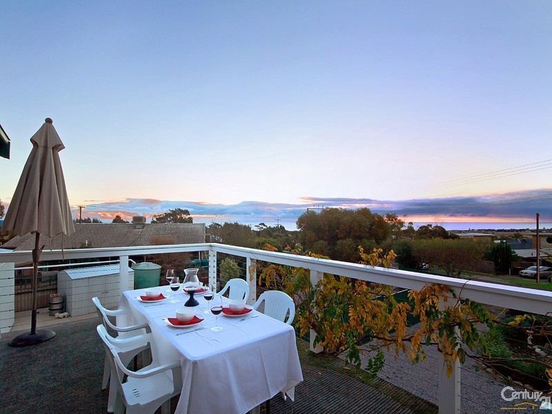 9 Tangier Boulevard, Sellicks Beach SA 5174