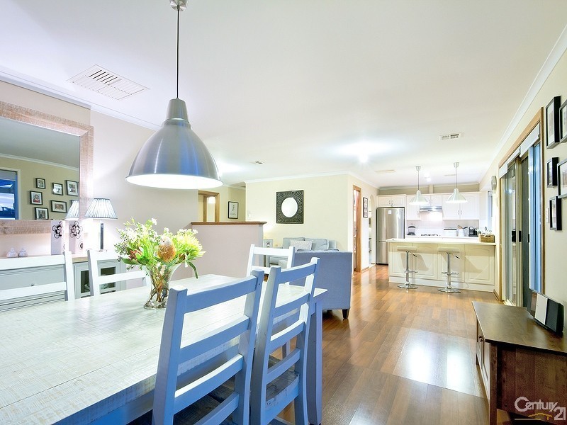 3 Charlton Terrace, Woodcroft SA 5162