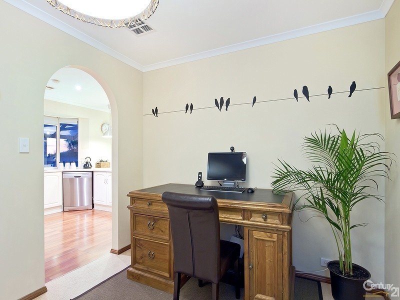 3 Charlton Terrace, Woodcroft SA 5162