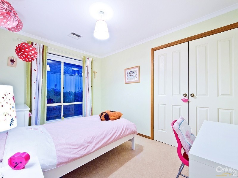 3 Charlton Terrace, Woodcroft SA 5162