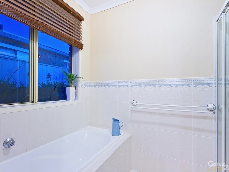 3 Charlton Terrace, Woodcroft SA 5162