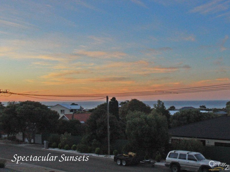 136 Wellington Avenue, Sellicks Beach SA 5174