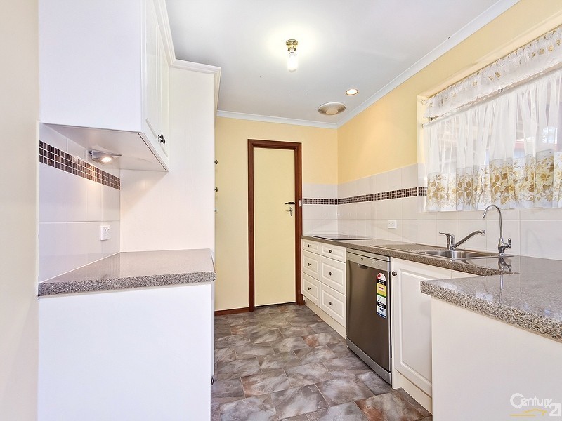 12 Leane Street, Huntfield Heights SA 5163