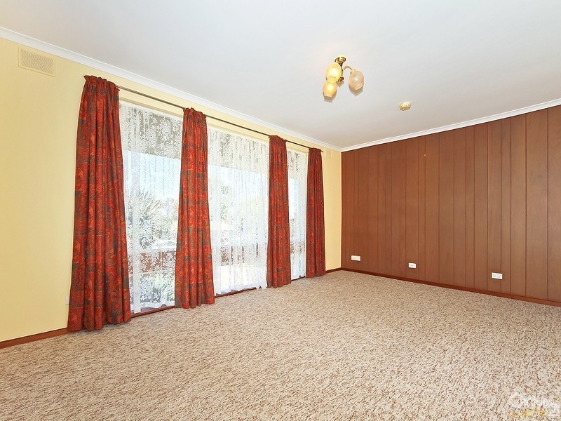 12 Leane Street, Huntfield Heights SA 5163