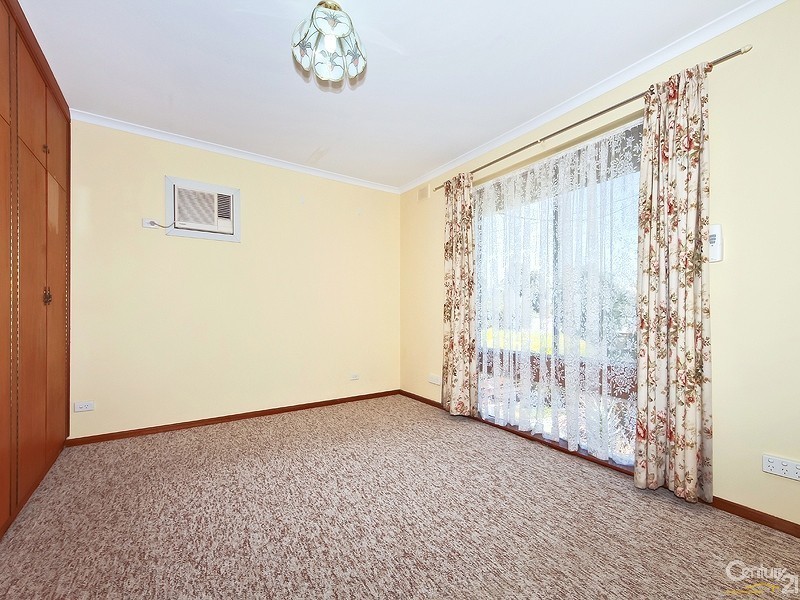 12 Leane Street, Huntfield Heights SA 5163