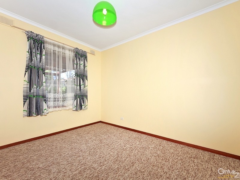 12 Leane Street, Huntfield Heights SA 5163