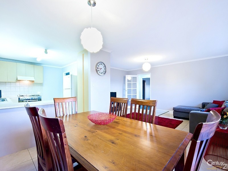 16 St Martins Court, Woodcroft SA 5162