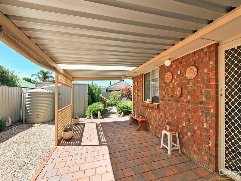 11 Cameron Road, Aldinga Beach SA 5173
