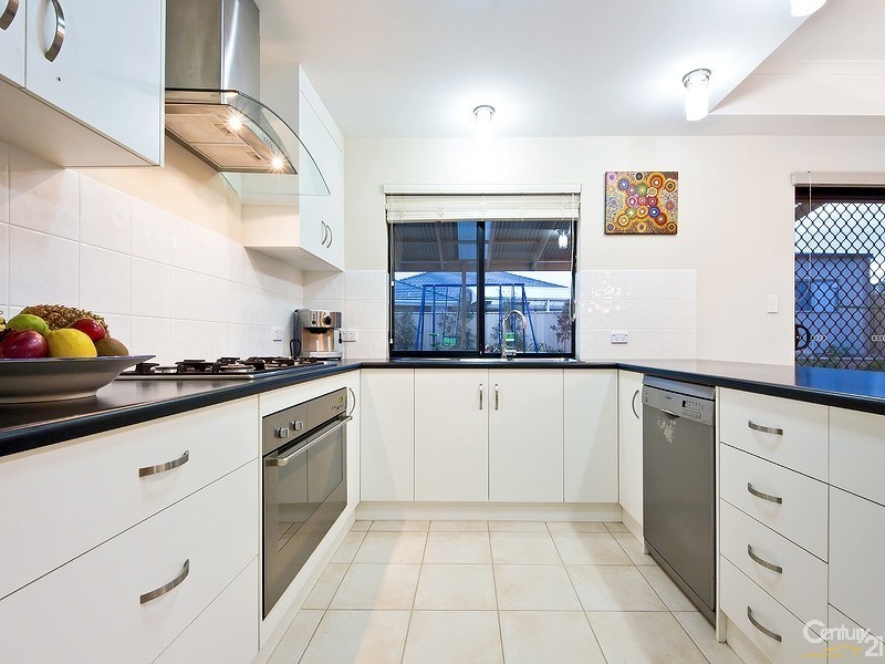 28 Wild Orchid Avenue, Aldinga Beach SA 5173