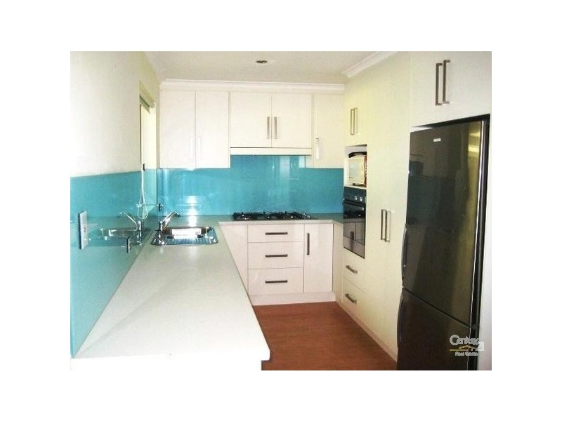 33 Woocalla Street, O’sullivan Beach SA 5166