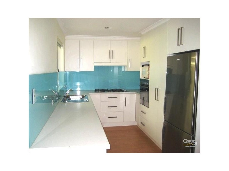 33 Woocalla Street, O’sullivan Beach SA 5166